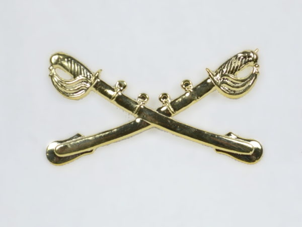 flat-brass-crossed-sabers-pin